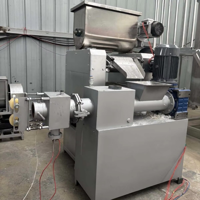コンパクトな自動石鹸製造機、練り込み用三連ロールミル機能付き - Soap Making Ins のレビューと価格